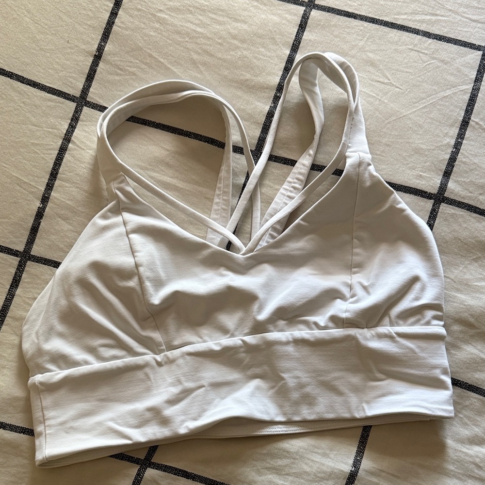 LULULEMON White Women's Sports Bra